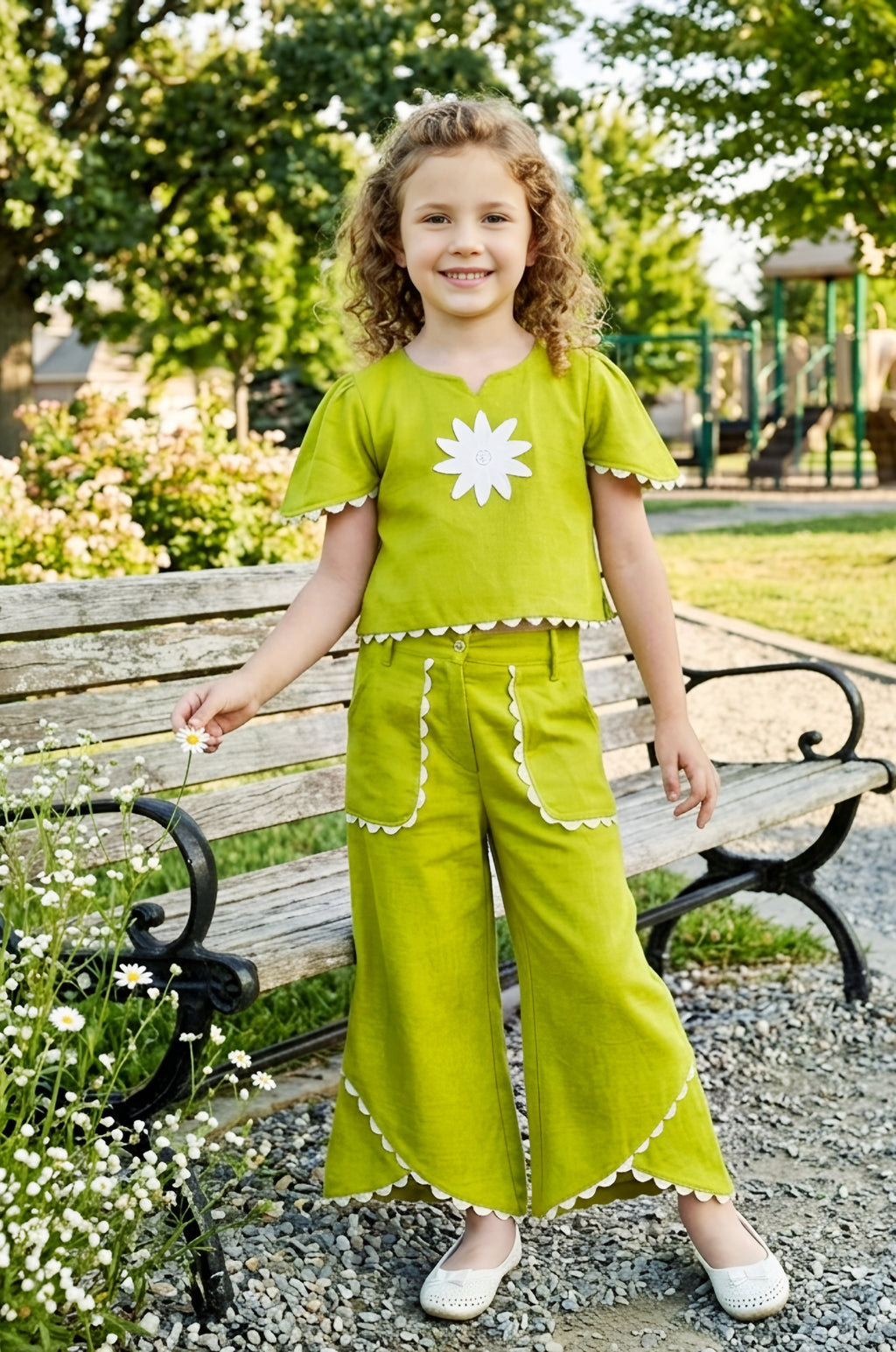 Girls Green 2-Piece Co-ord Set with White Daisy Embroidered Top and Palazzo
