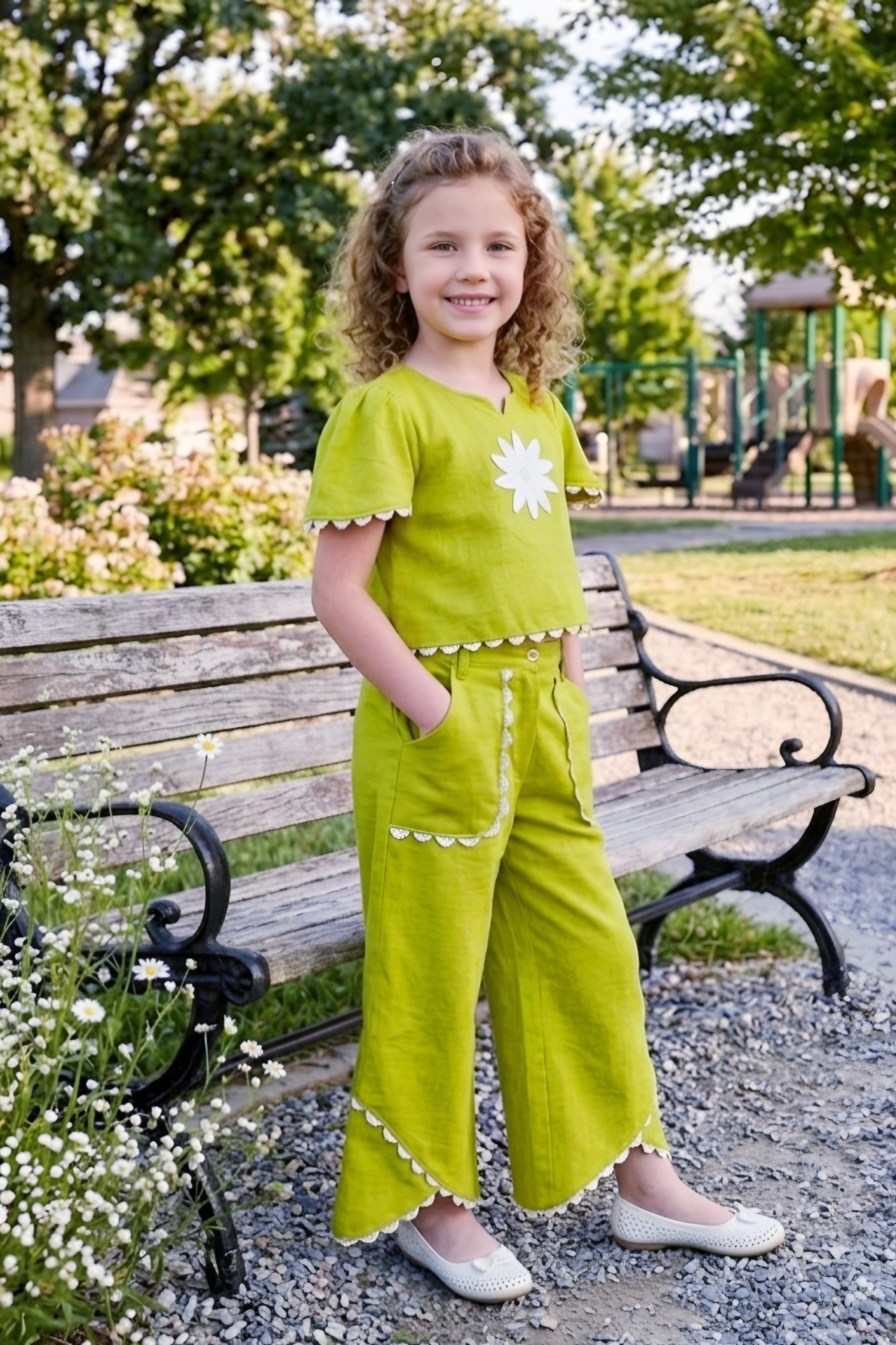 Girls Green 2-Piece Co-ord Set with White Daisy Embroidered Top and Palazzo