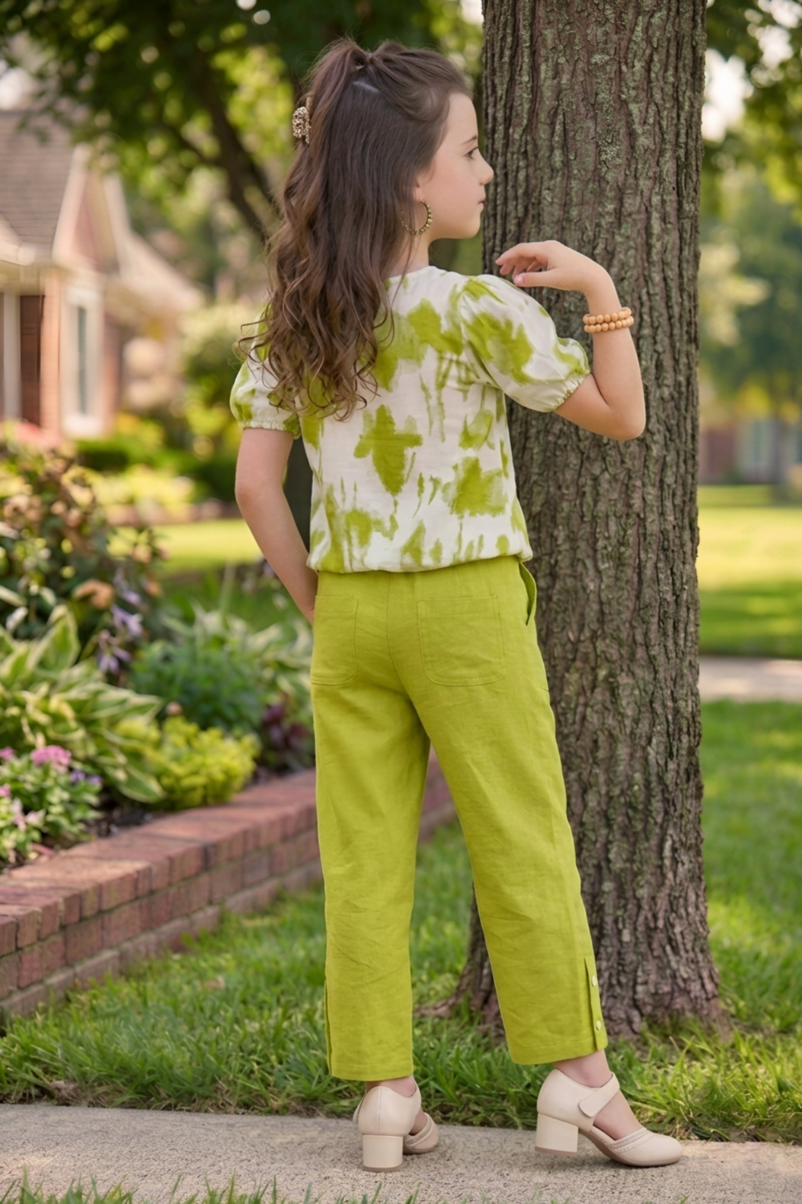 Girls Green 2-Piece Co-ord Set with Printed Puff Sleeve Top and Pants