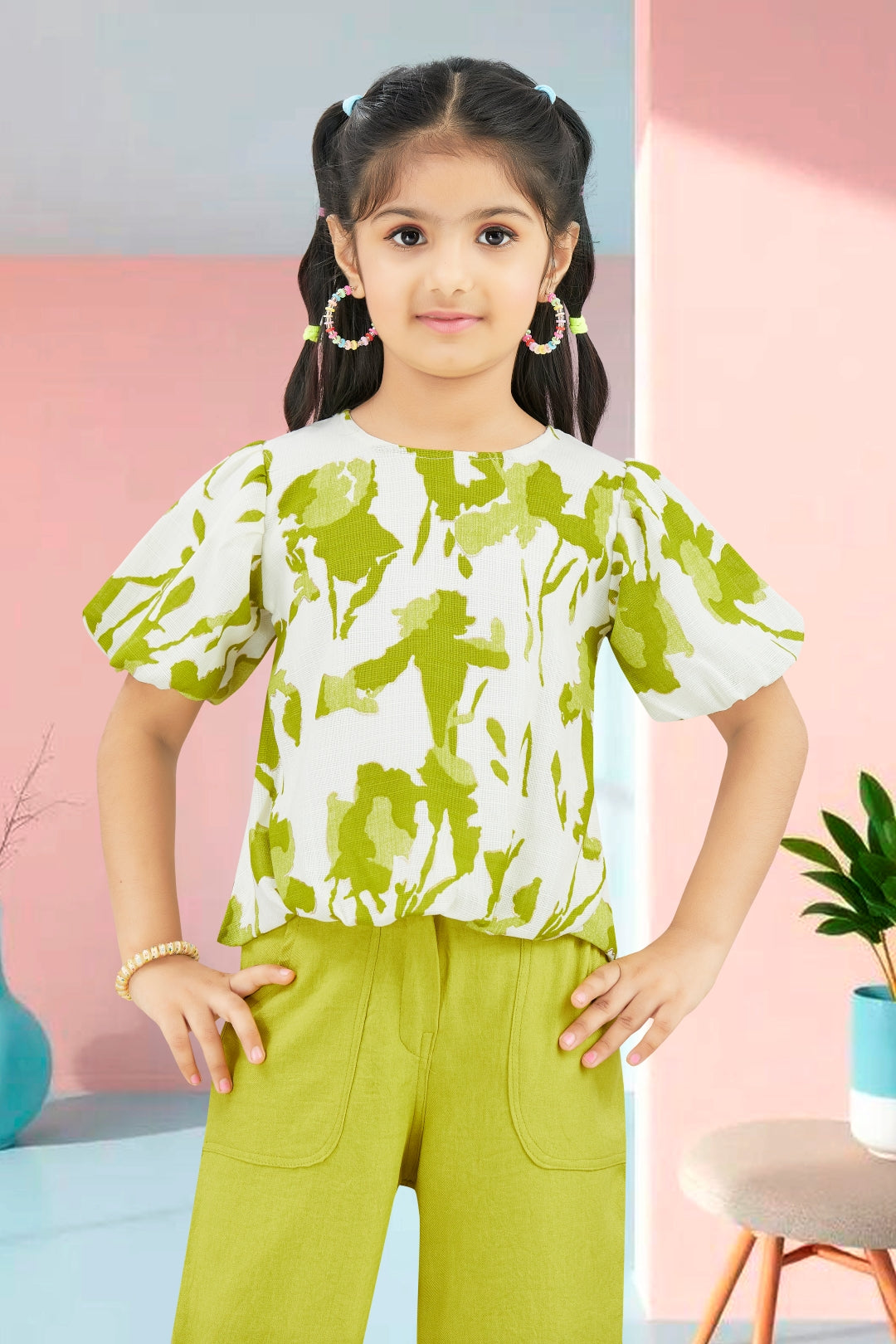 Girls Green 2-Piece Co-ord Set with Printed Puff Sleeve Top and Pants