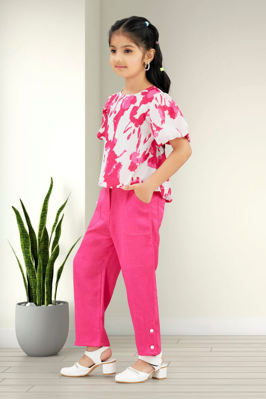 Girls Pink 2-Piece Co-ord Set with Floral Puff Sleeve Top and Pants