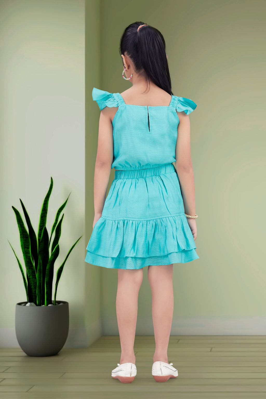 Girls Blue 2-Piece Skirt Set with Ruffled Flutter Sleeves and Embroidery