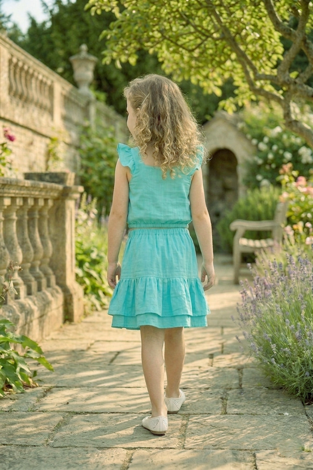 Girls Blue 2-Piece Skirt Set with Ruffled Flutter Sleeves and Embroidery
