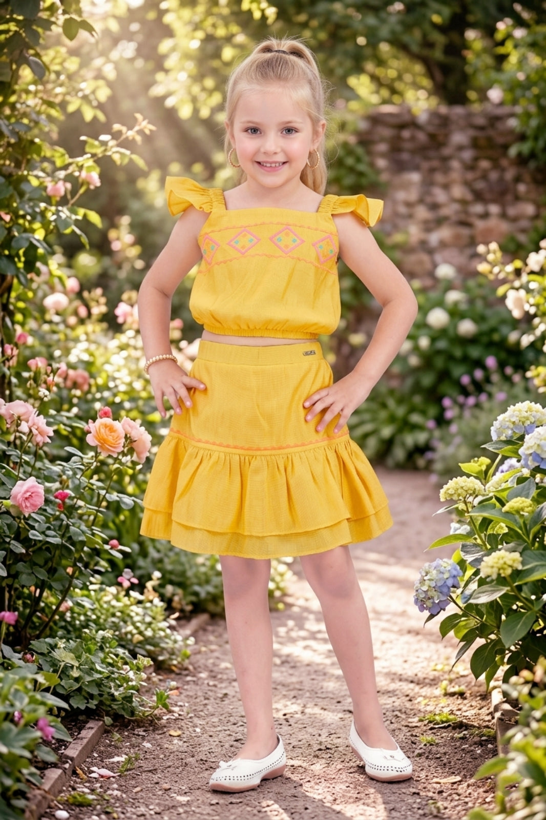 Girls Pink 2-Piece Skirt Set with Ruffled Flutter Sleeves and Embroidery