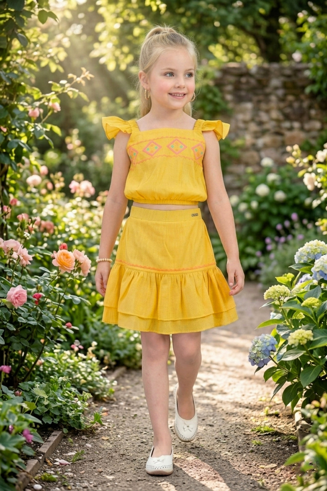 Girls Pink 2-Piece Skirt Set with Ruffled Flutter Sleeves and Embroidery