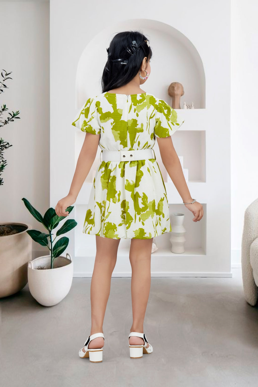 Girls Green Abstract Print Party Dress with Puff Sleeve and Belt